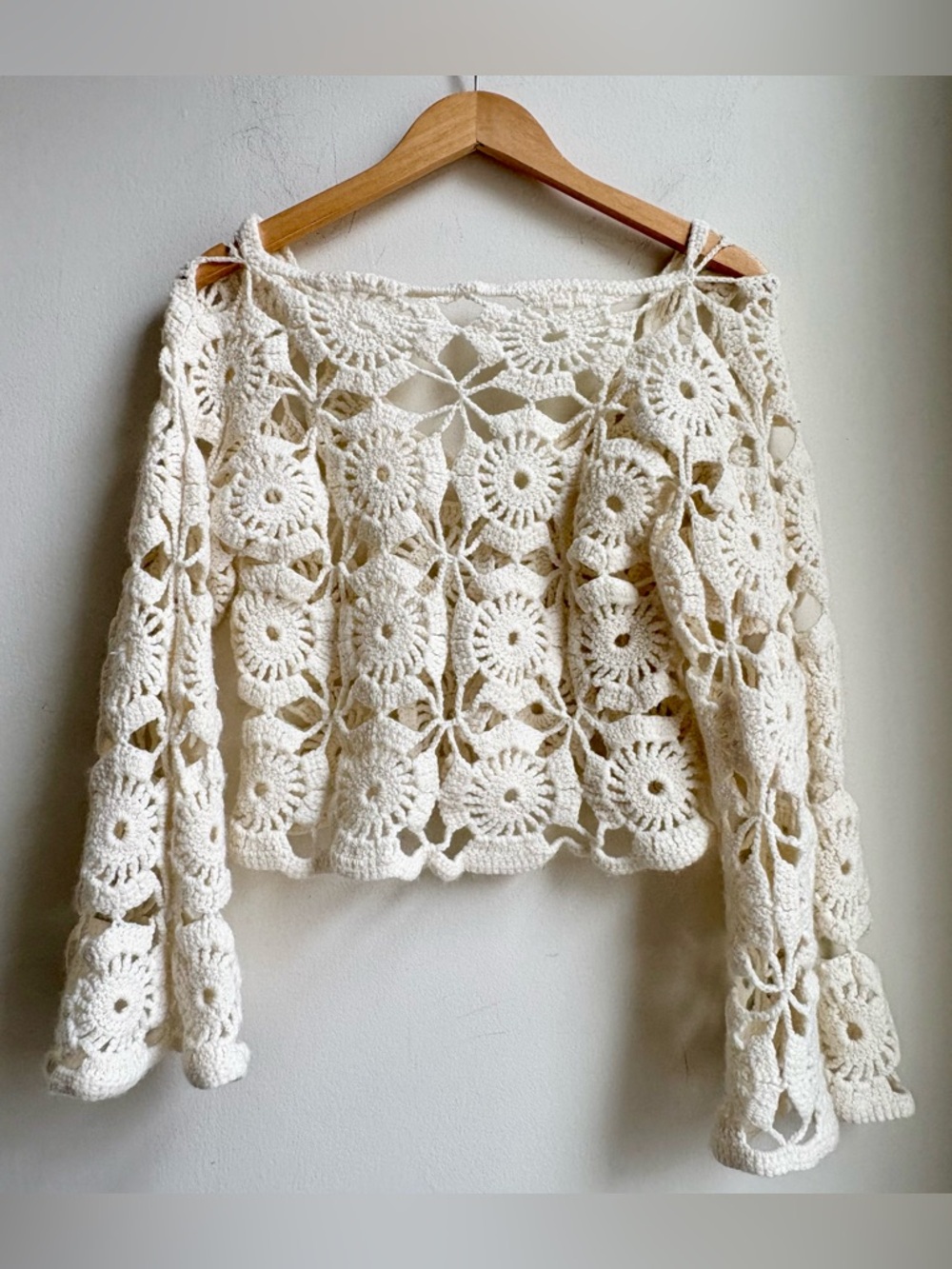 Open knit Boho Style feminine CREAM CROCHET Sweater Blouse Top - Picture 4 of 4